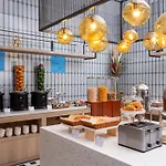 Holiday Inn Express Shanghai Hongqiao Linkong By Ihg