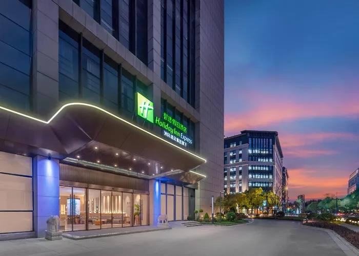 Holiday Inn Express Shanghai Hongqiao Linkong By Ihg